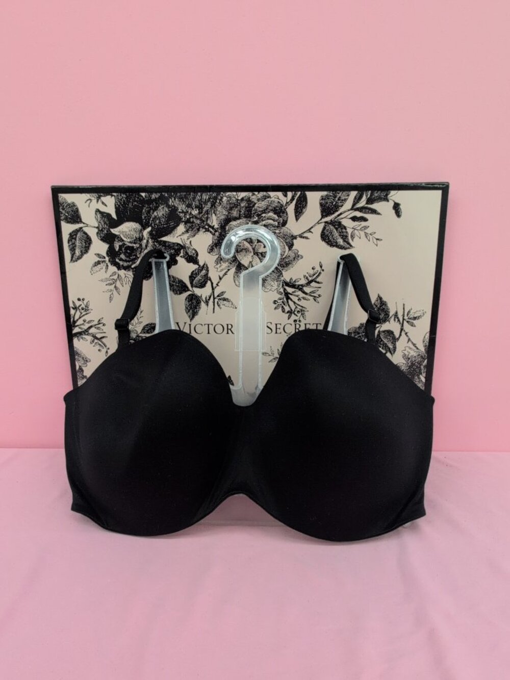 Victoria Secret Body by Victoria Lightly Lined Smooth Strapless Bra 36DD Black